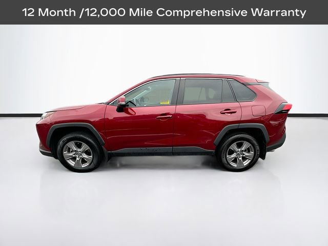 2022 Toyota RAV4 Hybrid XLE photo 3