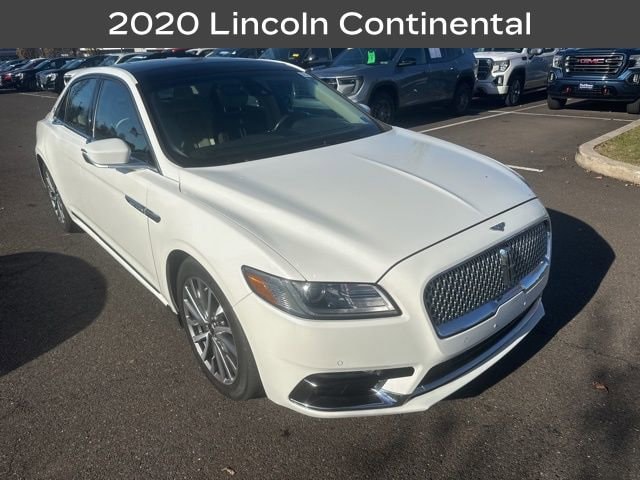 2020 Lincoln Continental Base's photo