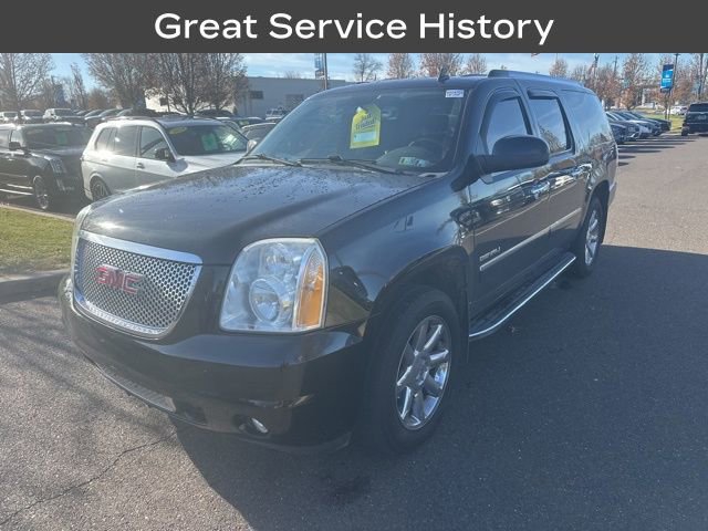 2010 Gmc Yukon XL Denali photo 2