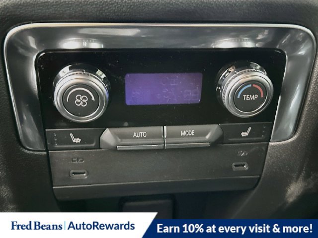 2026 GMC Yukon XL Denali - Photo 15