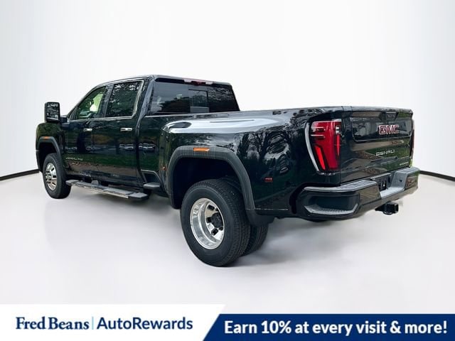 2026 GMC Sierra 3500HD Denali - Photo 4