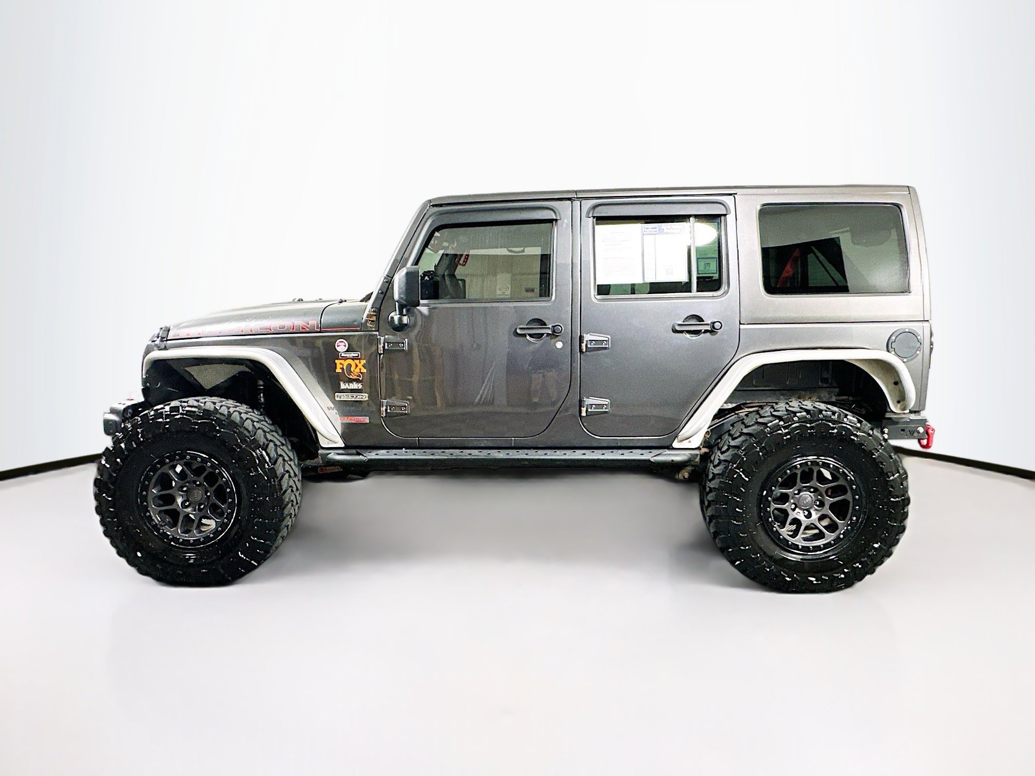 2017 Jeep Wrangler Unlimited Rubicon Recon photo 4
