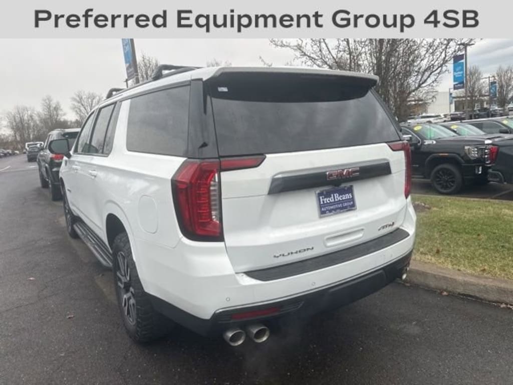 Used 2022 GMC Yukon XL AT4 SUV
