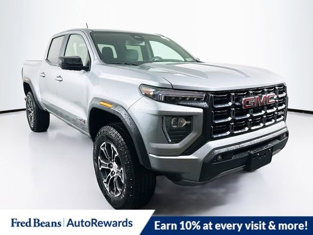 2025 GMC Canyon AT4's photo