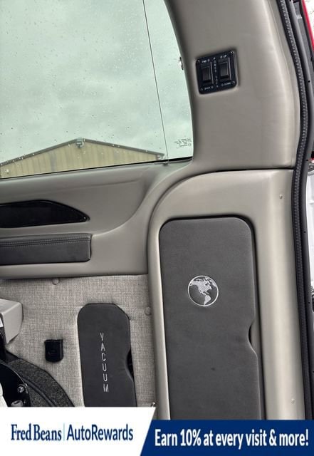 2025 GMC Savana Cargo Work Van - Photo 19