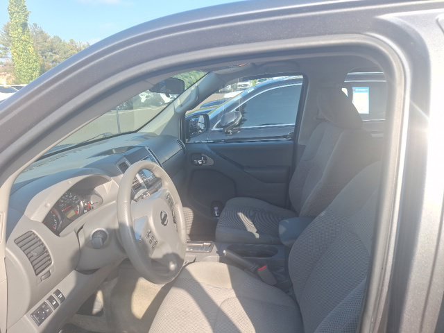 Used 2017 Nissan Frontier SV V6