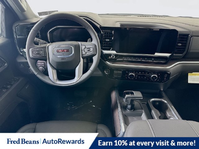 2026 GMC Sierra 1500 SLT - Photo 17