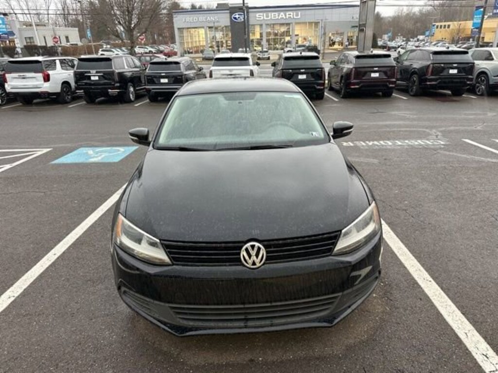 Used 2012 Volkswagen Jetta 2.5L SE Sedan