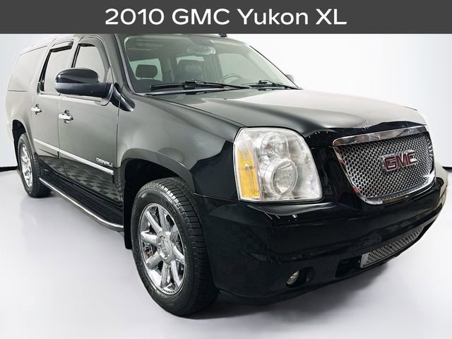 2010 GMC Yukon XL Denali's photo