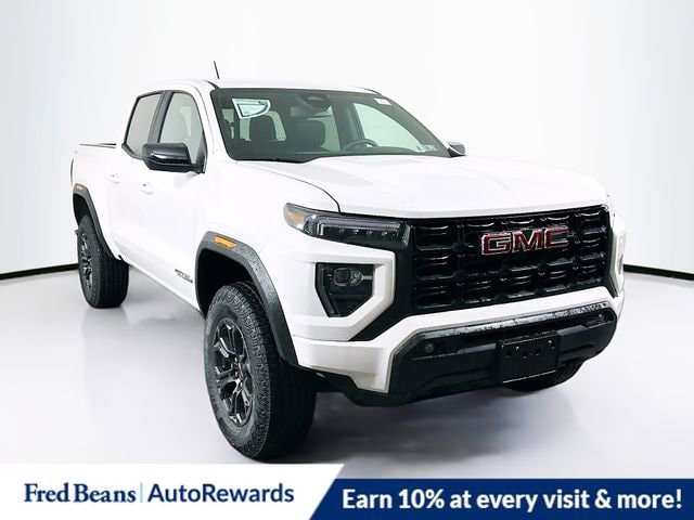 2025 GMC Canyon Elevation's photo