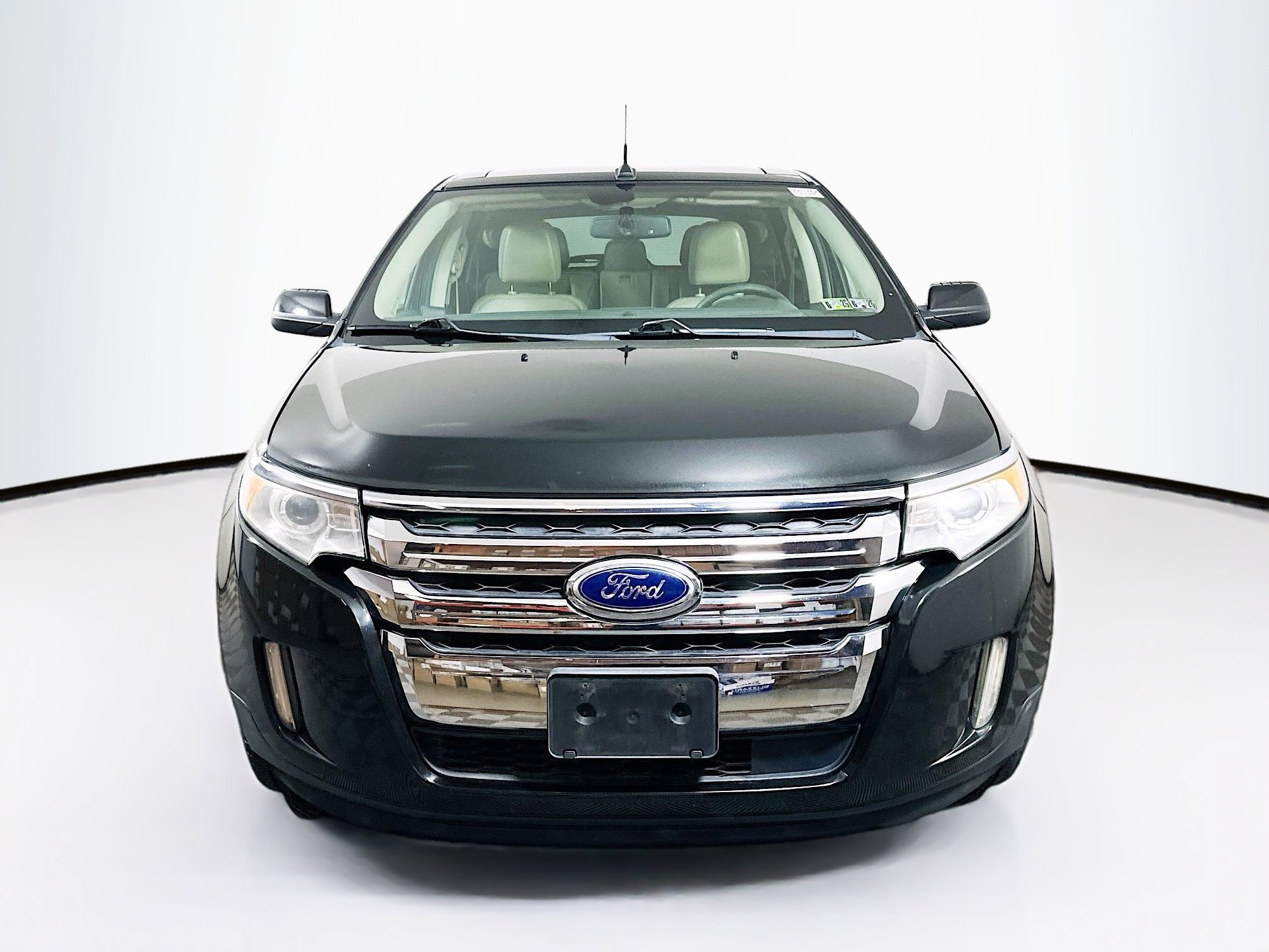 2011 Ford Edge Limited photo 2