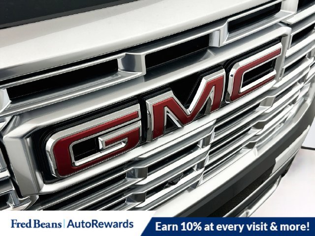 2026 GMC Yukon XL Denali - Photo 19