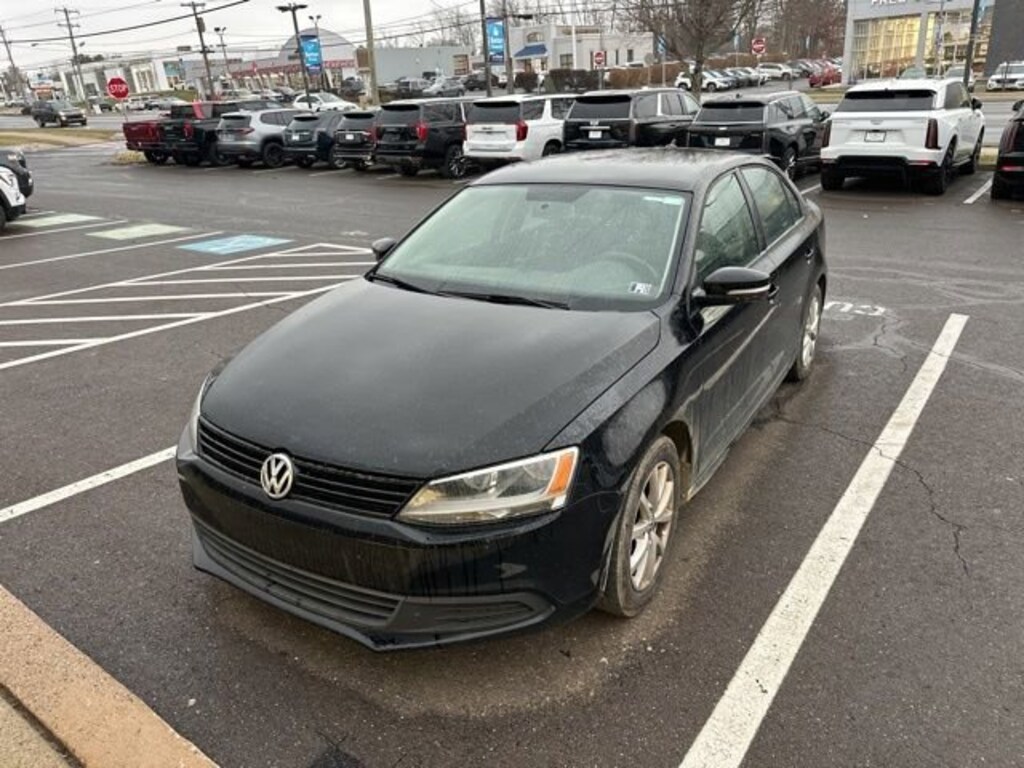 Used 2012 Volkswagen Jetta 2.5L SE Sedan