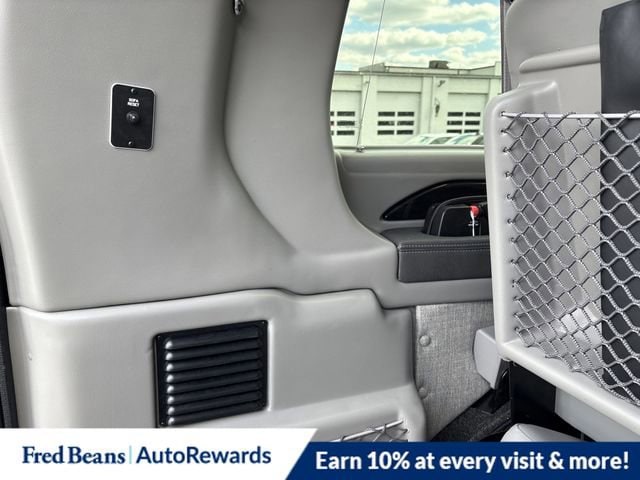 2025 GMC Savana Cargo Work Van - Photo 21