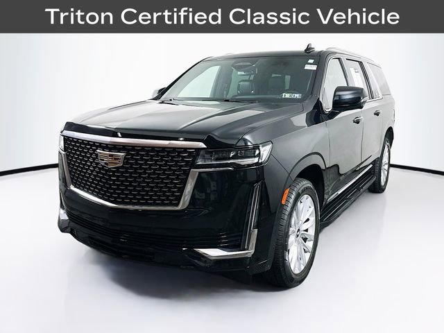 2024 Cadillac Escalade ESV Luxury photo 3