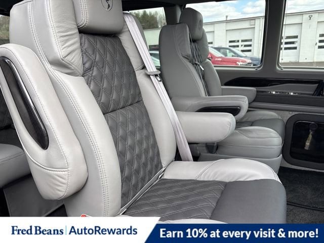2025 GMC Savana Cargo Work Van - Photo 15