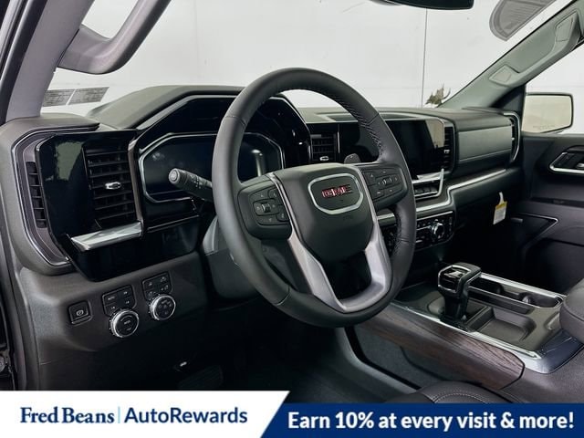 2025 GMC Sierra 1500 SLT - Photo 6