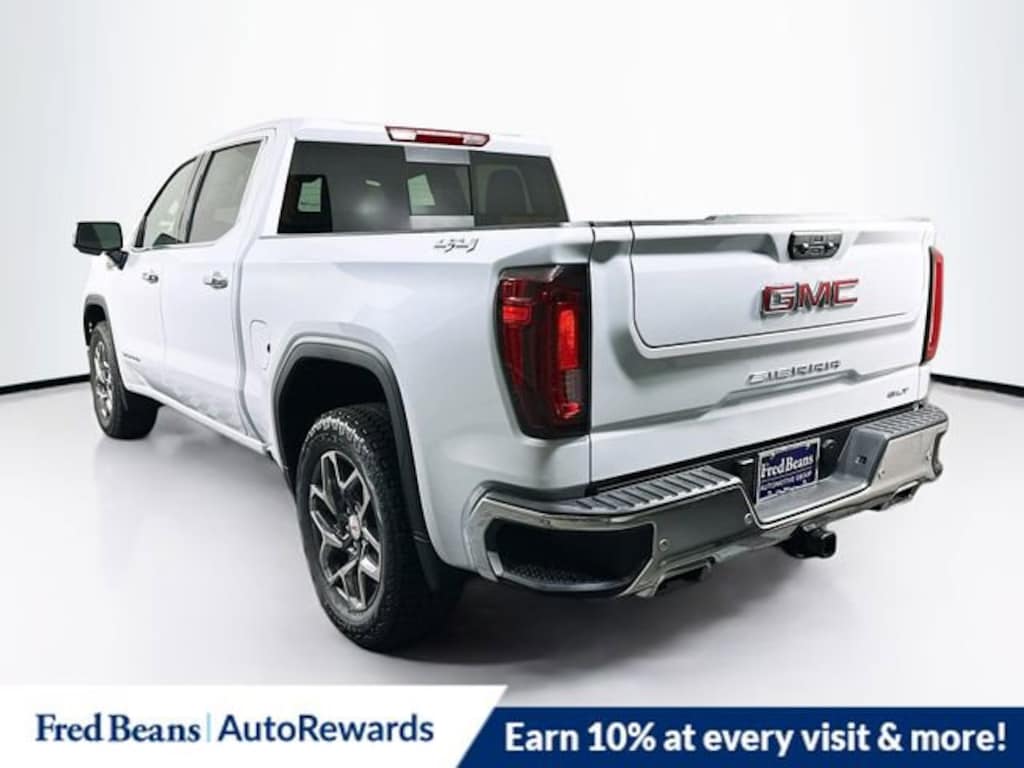New 2026 GMC Sierra 1500 SLT Truck