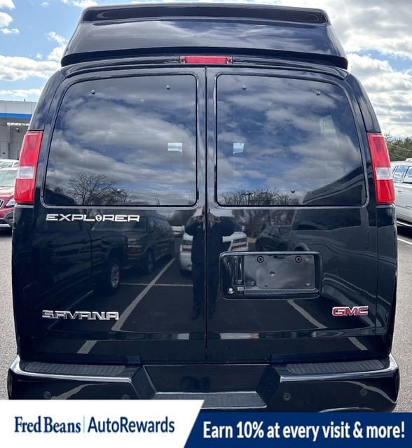 2025 GMC Savana Cargo Work Van - Photo 6