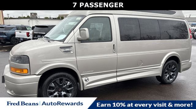 2025 GMC Savana Cargo Work Van's photo