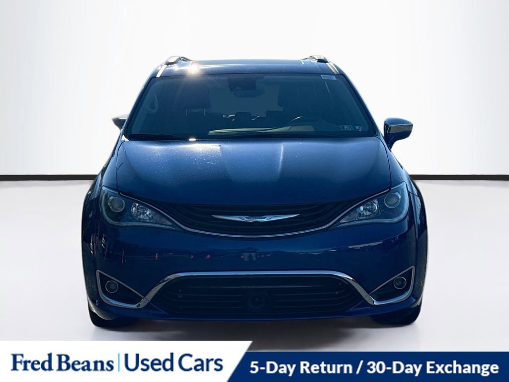 2019 Chrysler Pacifica Hybrid Limited photo 2