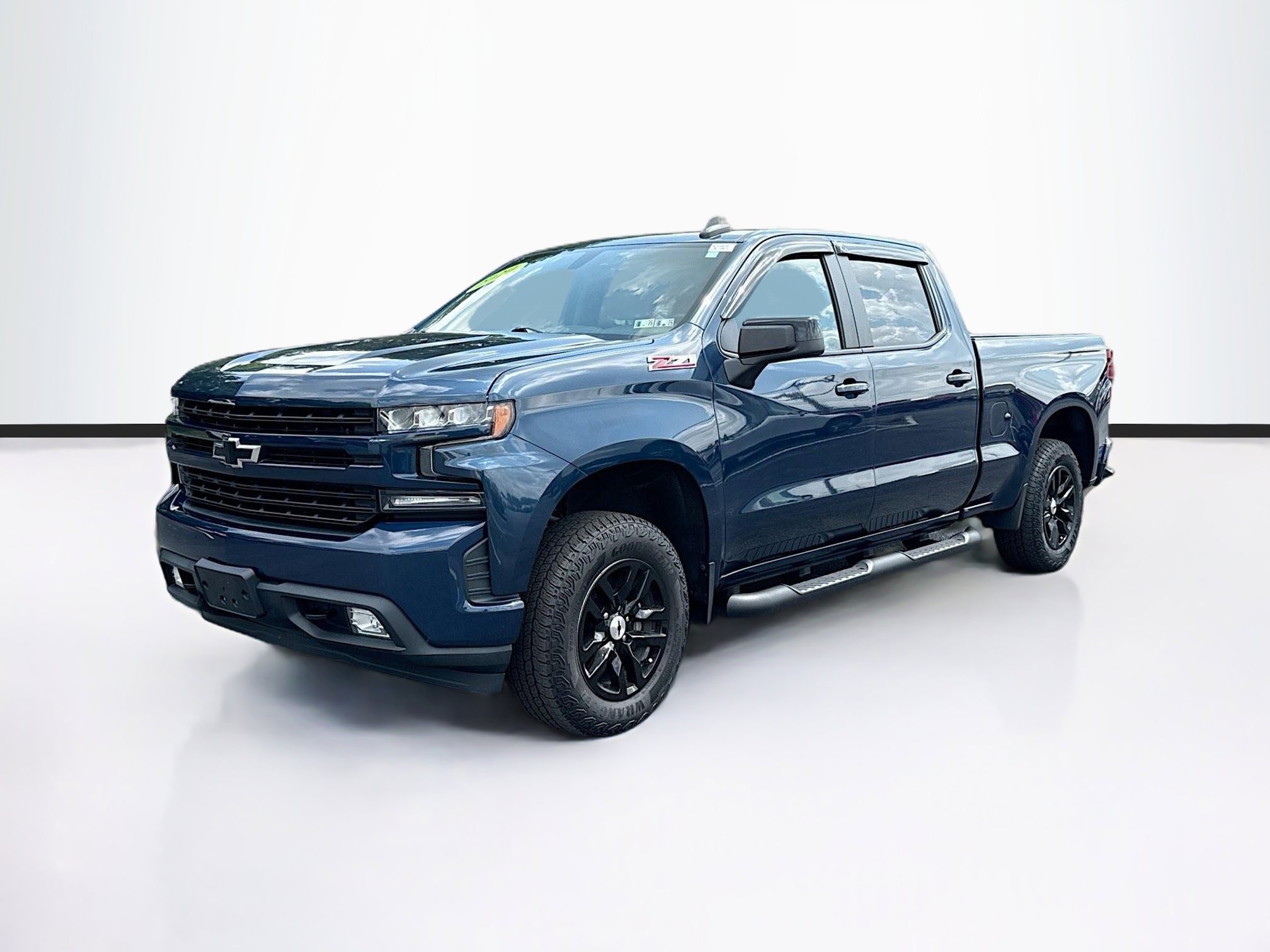 2020 Chevrolet Silverado 1500 RST photo 3