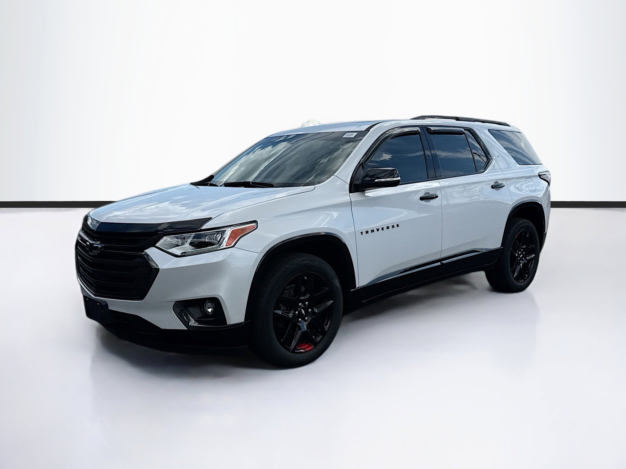 2021 Chevrolet Traverse Premier photo 2