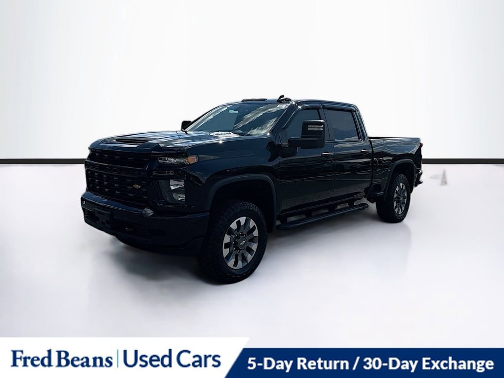 2023 Chevrolet Silverado 2500HD Custom photo 3
