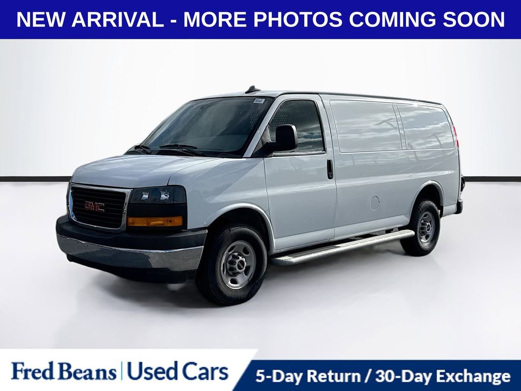 2024 Gmc Savana Cargo 2500 photo 3