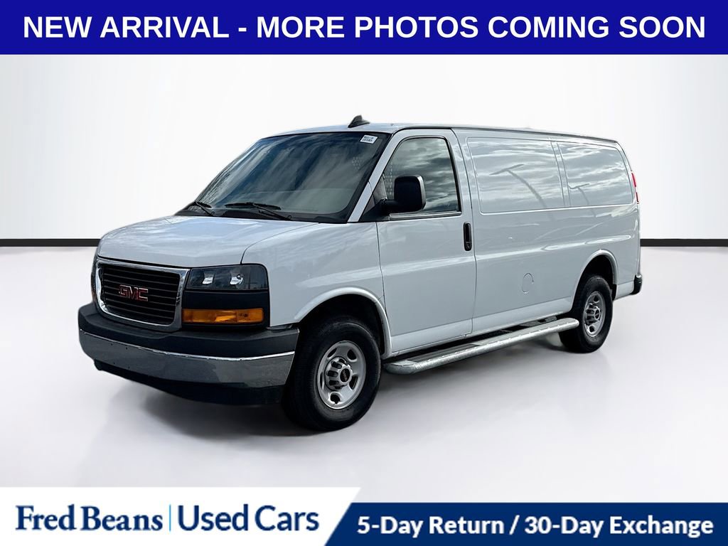 2024 Gmc Savana Cargo 2500 photo 3