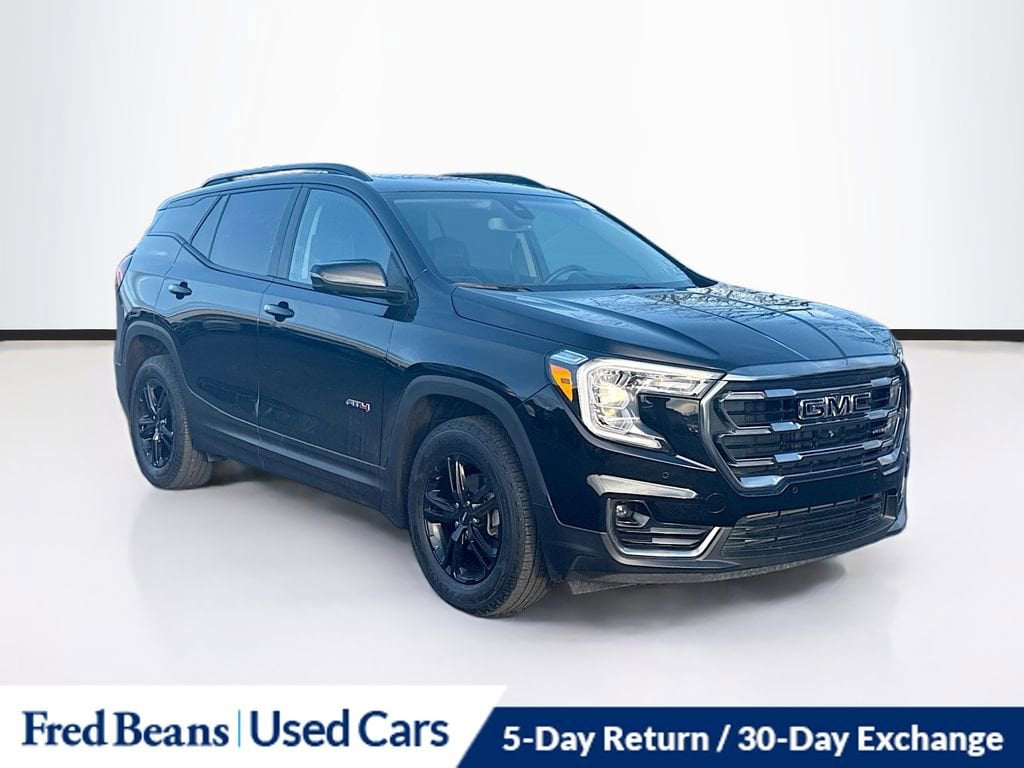 2022 GMC Terrain AT4's photo
