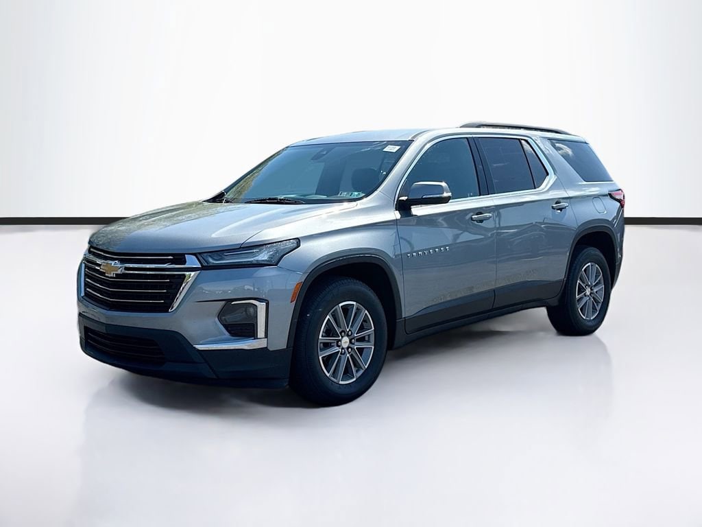 Used 2023 Chevrolet Traverse LT Cloth SUV