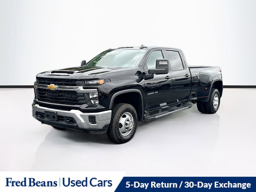 2024 Chevrolet Silverado 3500HD LT photo 3