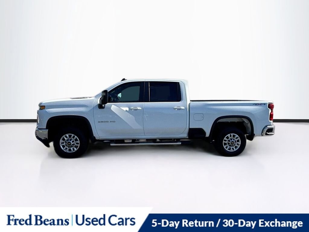 2024 Chevrolet Silverado 2500HD LT photo 3
