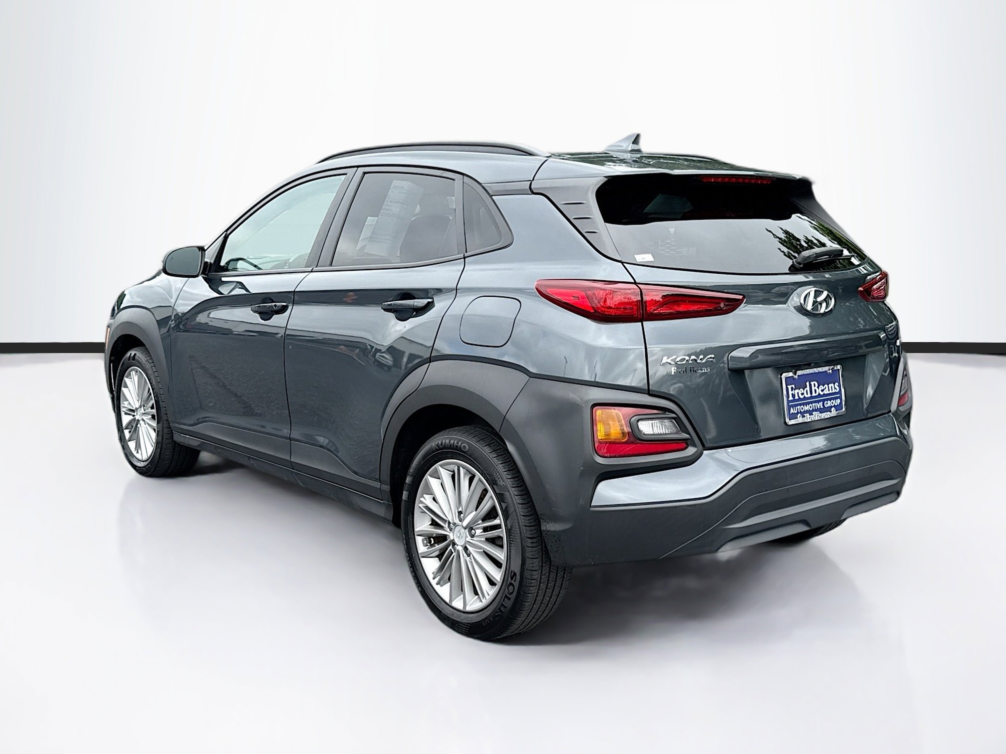 2021 Hyundai Kona SEL Plus photo 2