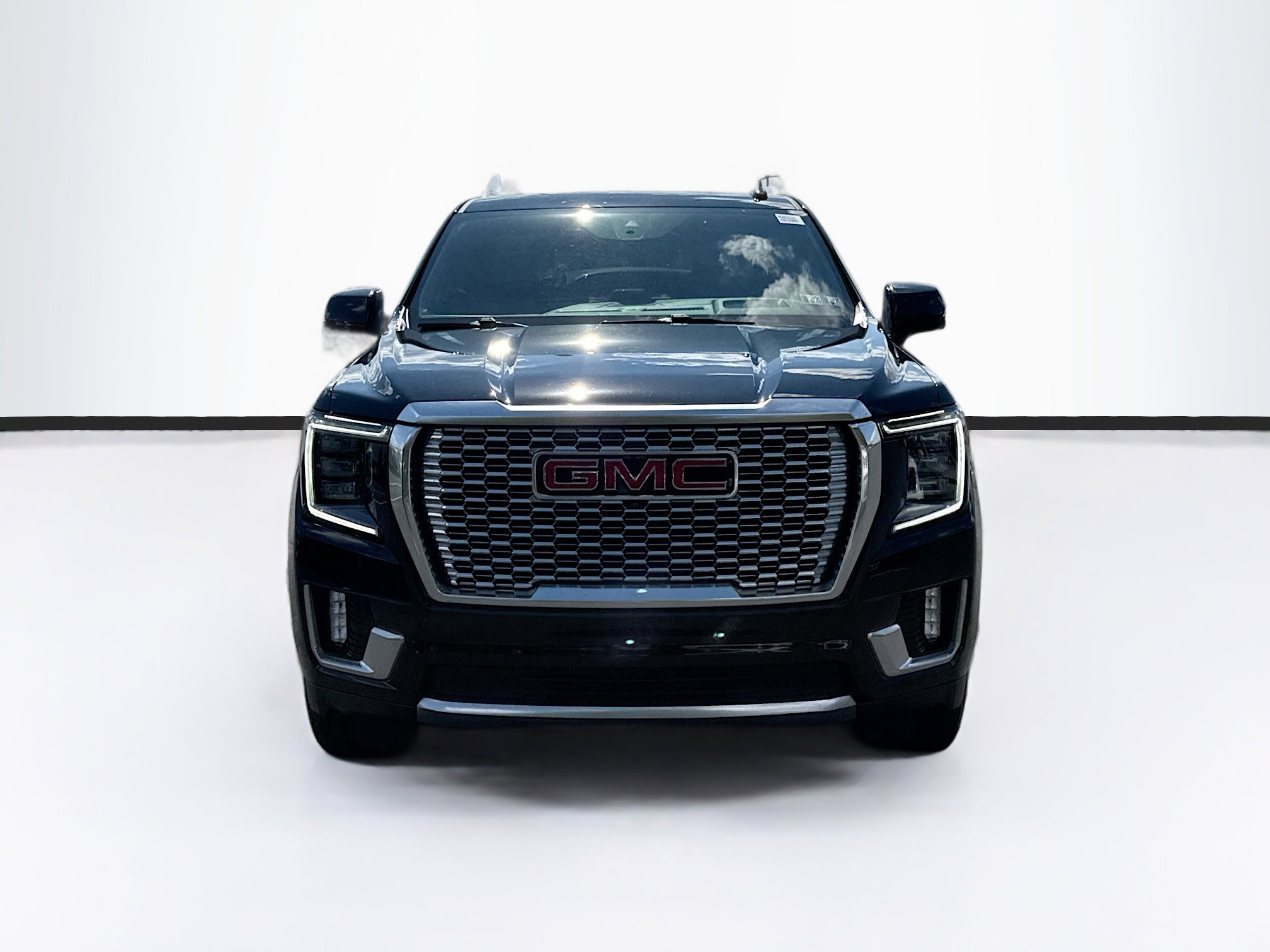 2021 Gmc Yukon Denali photo 2