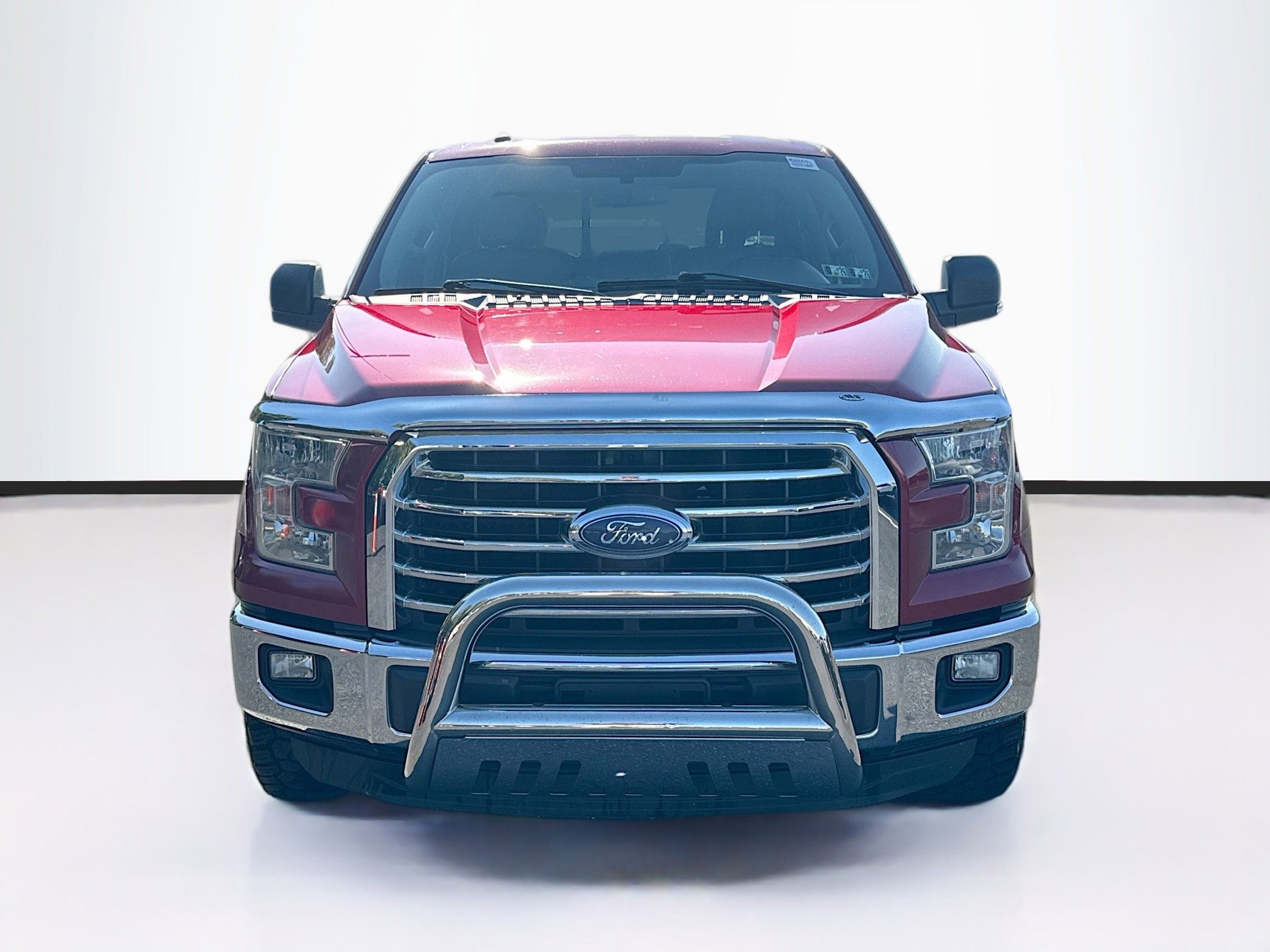 2015 Ford F-150 XLT photo 2