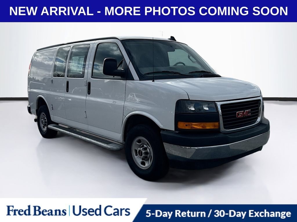 2024 GMC Savana Cargo Work Van's photo