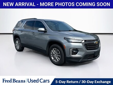 2023 Chevrolet Traverse LT Leather SUV