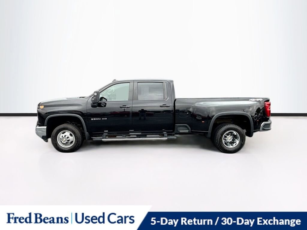 2024 Chevrolet Silverado 3500HD LT photo 4