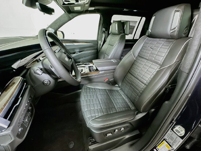 2026 Cadillac Escalade ESV Platinum Sport - Photo 17