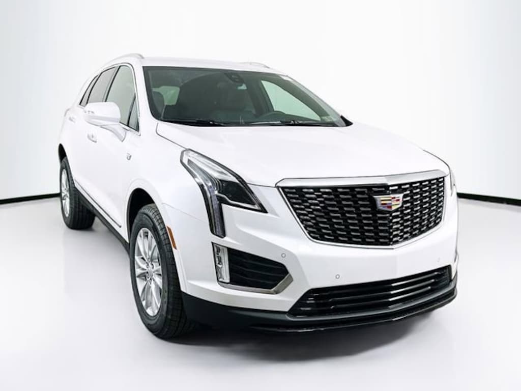 New 2026 CADILLAC XT5 Luxury SUV
