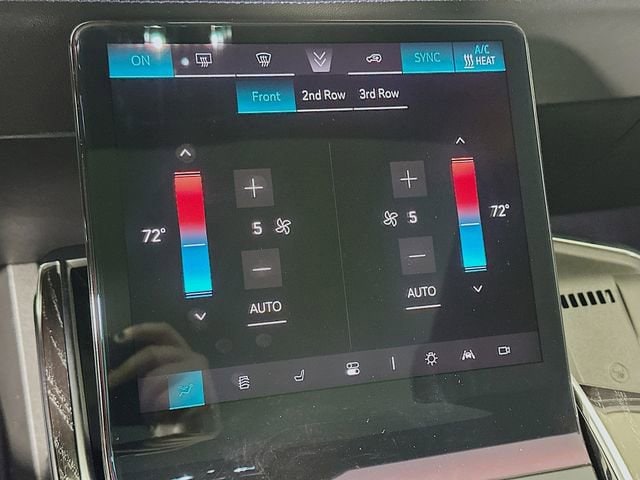 2025 Cadillac Escalade IQ Luxury 1 - Photo 12