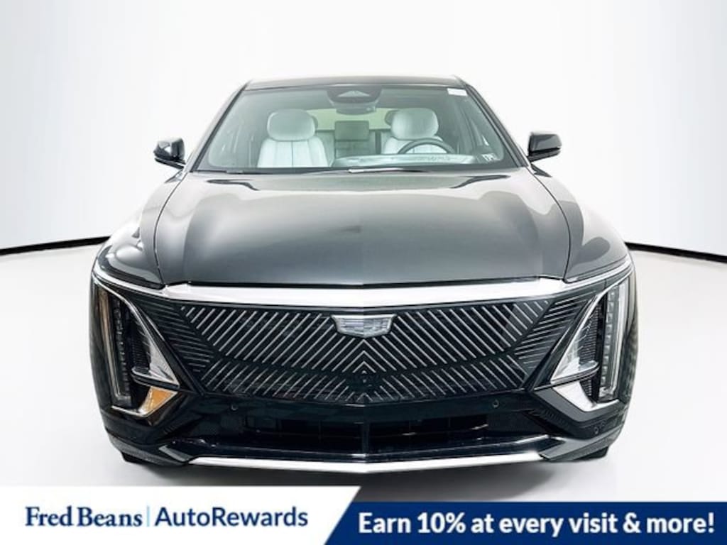 New 2025 CADILLAC LYRIQ Luxury 1 SUV