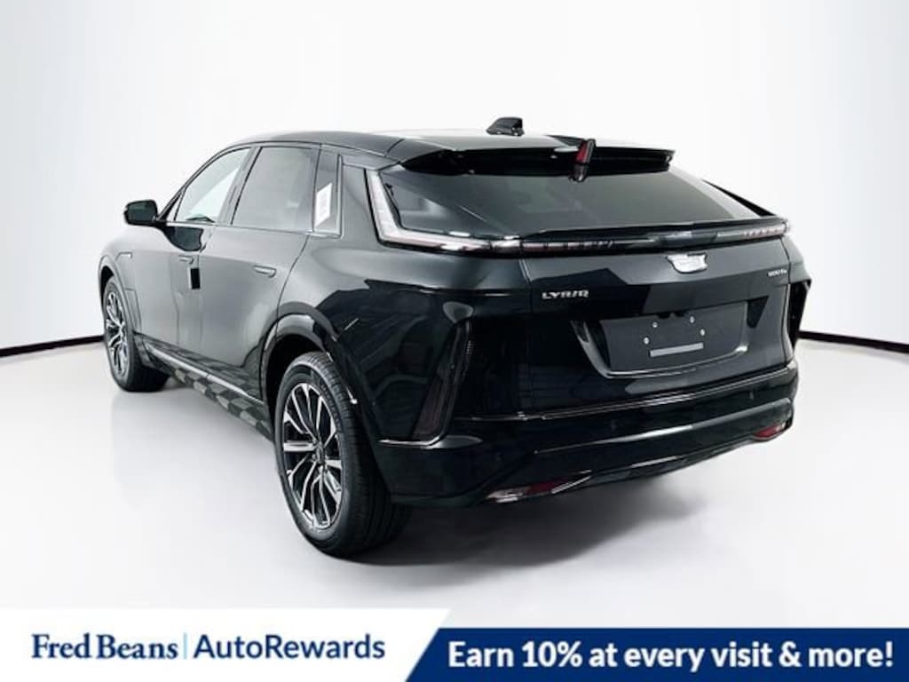 New 2025 CADILLAC LYRIQ Sport 1 SUV