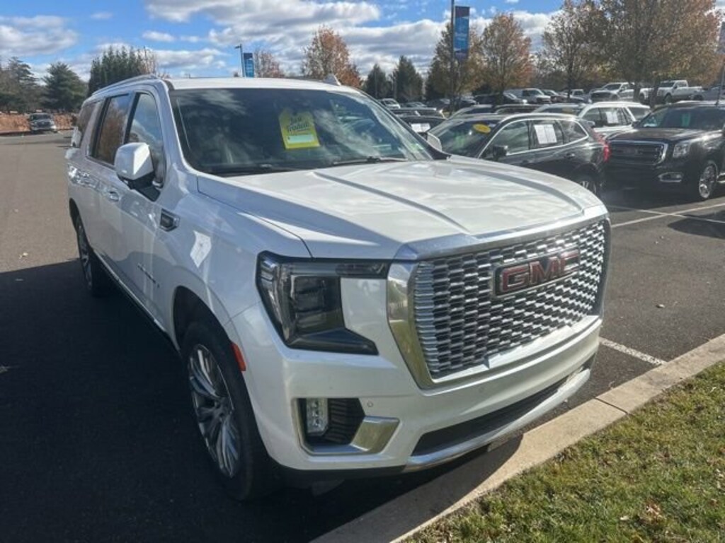 Used 2022 GMC Yukon XL Denali SUV