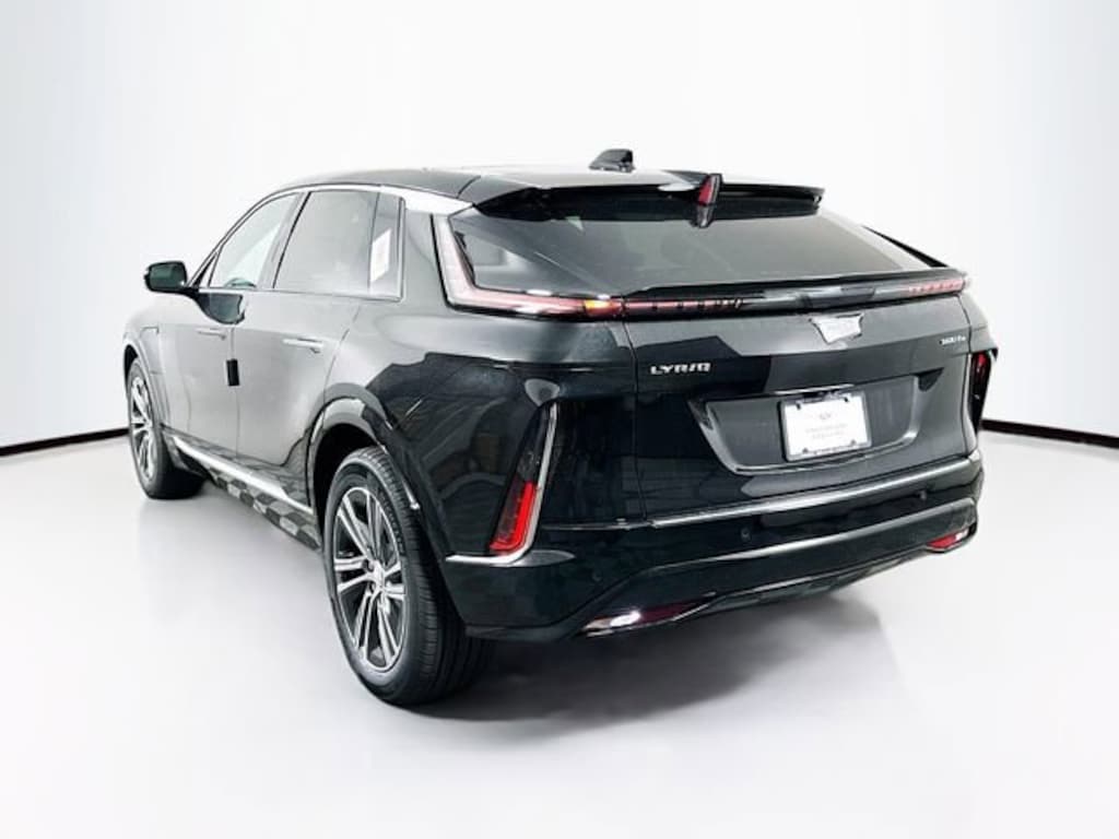 New 2025 CADILLAC LYRIQ Luxury 1 SUV