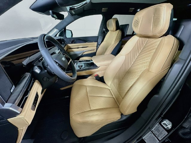 2026 Cadillac Escalade IQL Premium Sport - Photo 17