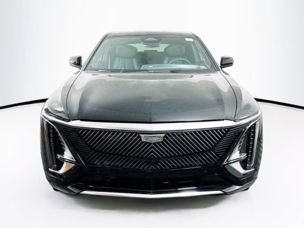 New 2025 CADILLAC LYRIQ Luxury 1 SUV