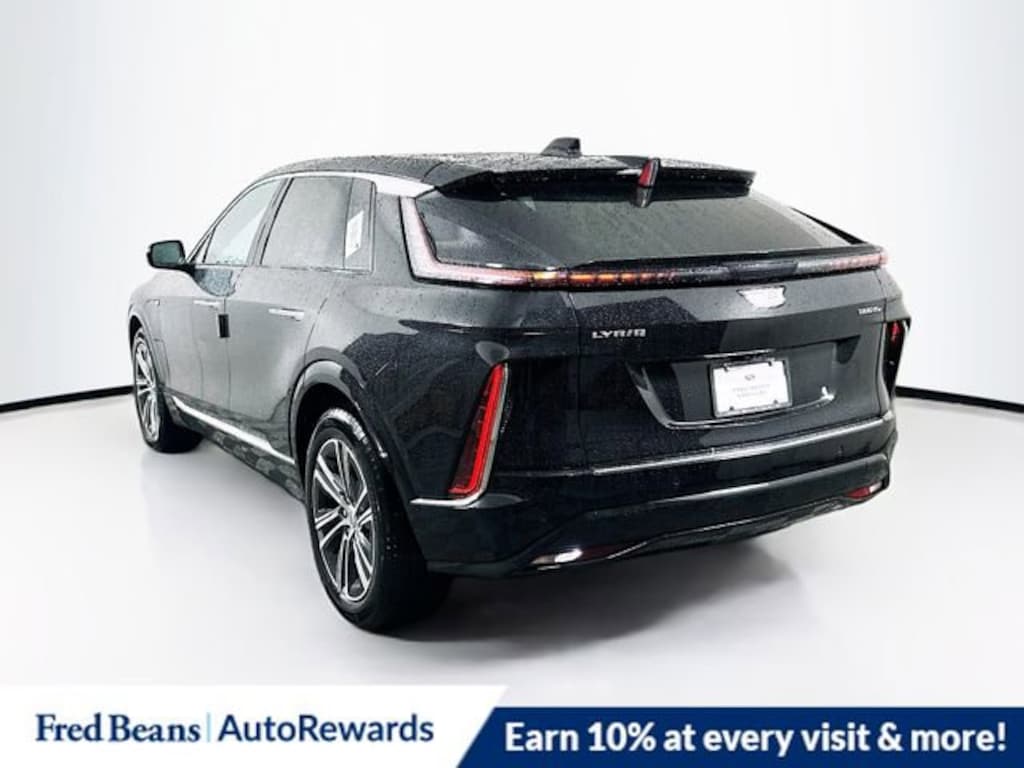 New 2025 CADILLAC LYRIQ Luxury 1 SUV